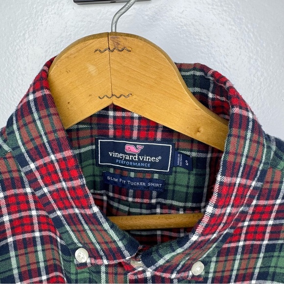 Vineyard Vines Men's Plaid Shirt - Red and Green - Picture 4 of 4